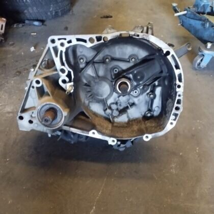 Caja de cambios Renault K9M
                            A7