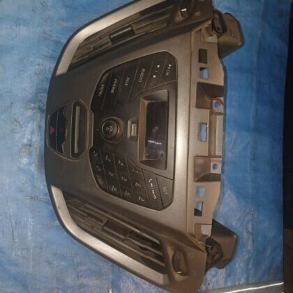 CONSOLA CENTRAL DE FORD
                            CUSTOM