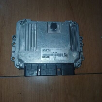 Centralita ECU Mazda 3 2009
