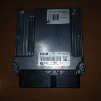 Centralita ECU BMW E90 2007