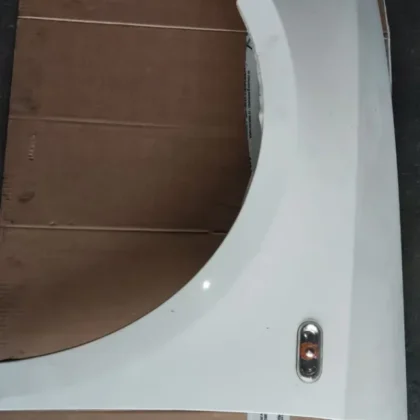 Se vende aleta Izquierda de
                            Seat