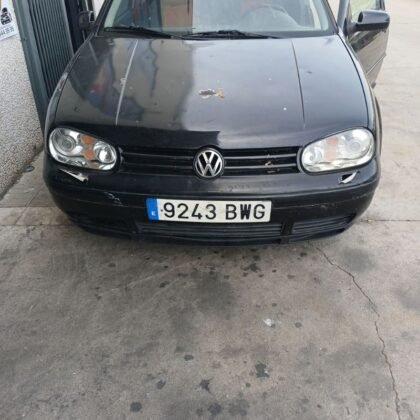 Voswaguen Golf lV en
                            despiece