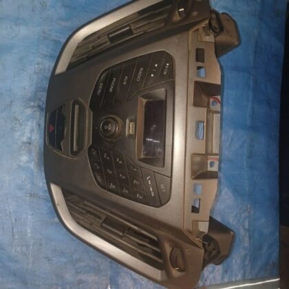 CONSOLA CENTRAL DE FORD
CUSTOM