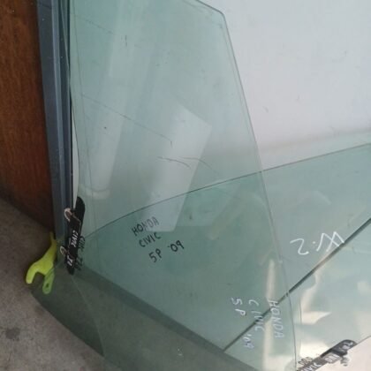 Cristales Honda Civic 5p
                            '08