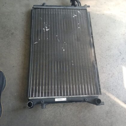 Radiador Audi A3 1.6 FSI 06
