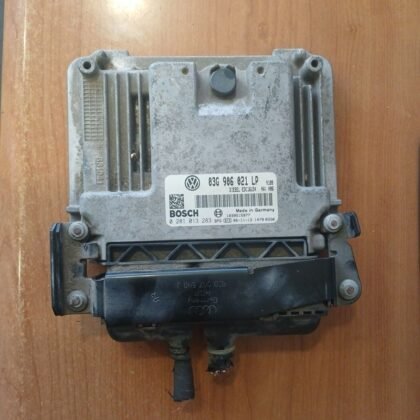Centralita Motor VW 03G 906
021