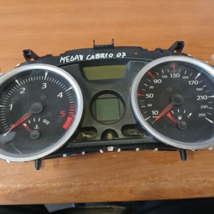 Cuadro Instrumentos Renault Megane Cabrio 07