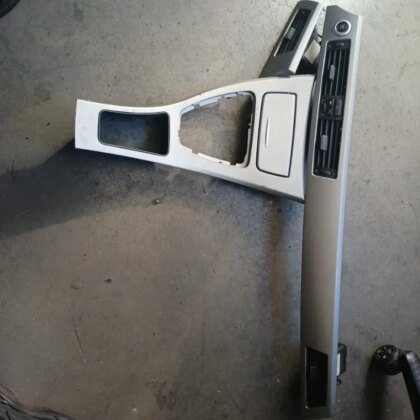 Embellecedor y aireadores BMW E90