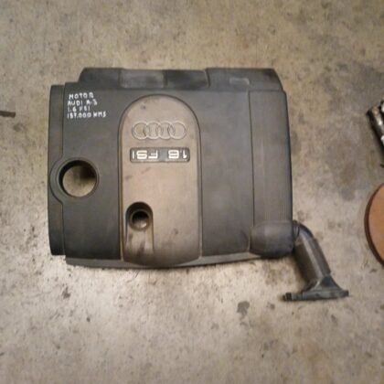 Tapa filtro motor Audi A3 1.6 FSI