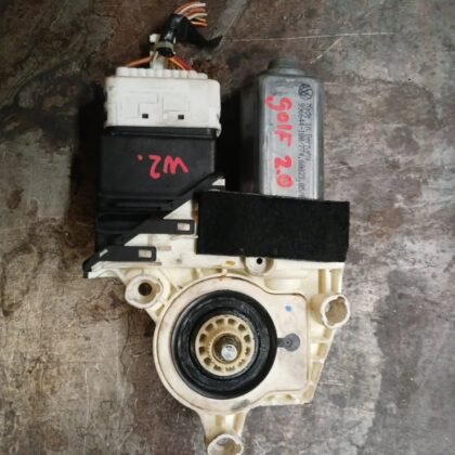 Motor elevalunas trasero derecho touran 2.0 TDI