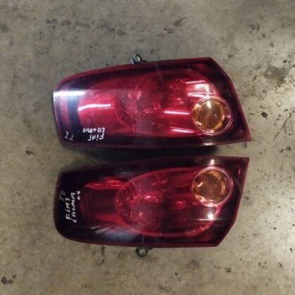 Pilotos traseros Fiat croma
                            08