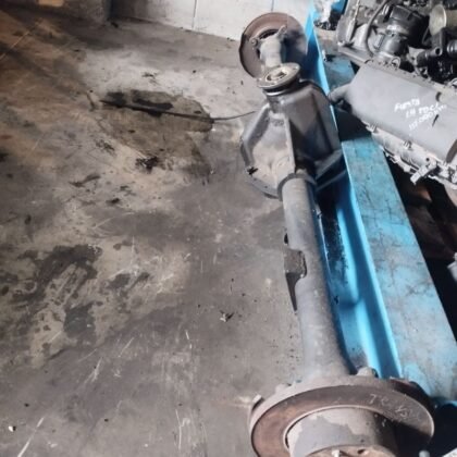 Puente trasero Iveco dailly
                            2.3