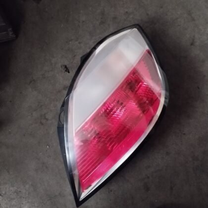 Piloto trasero derecho Opel Astra H