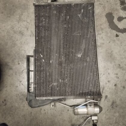 Radiador aire acondicionado
                            Volv