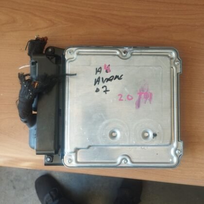 Centralita ecu Audi A4
                            avant 200